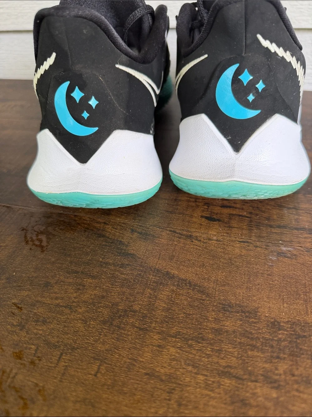 Nike Kyrie Low 3 “Moon” Glow Sneakers